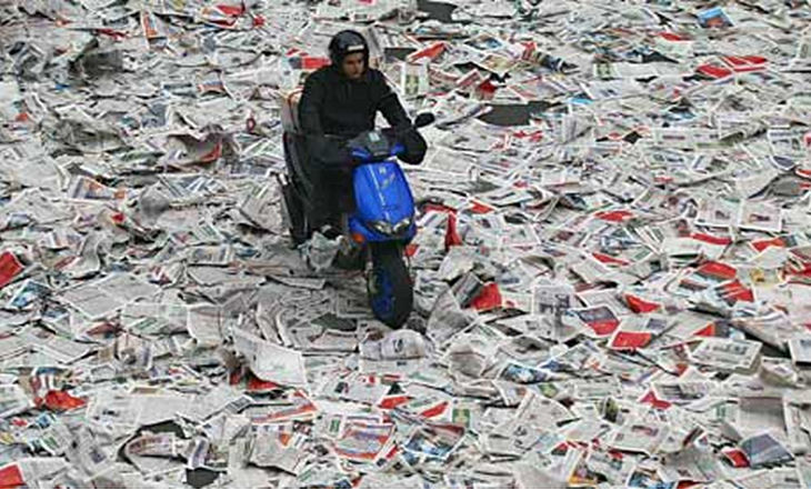 Modern Vespa : What's a nice girl like you...? Scooter photo funnies