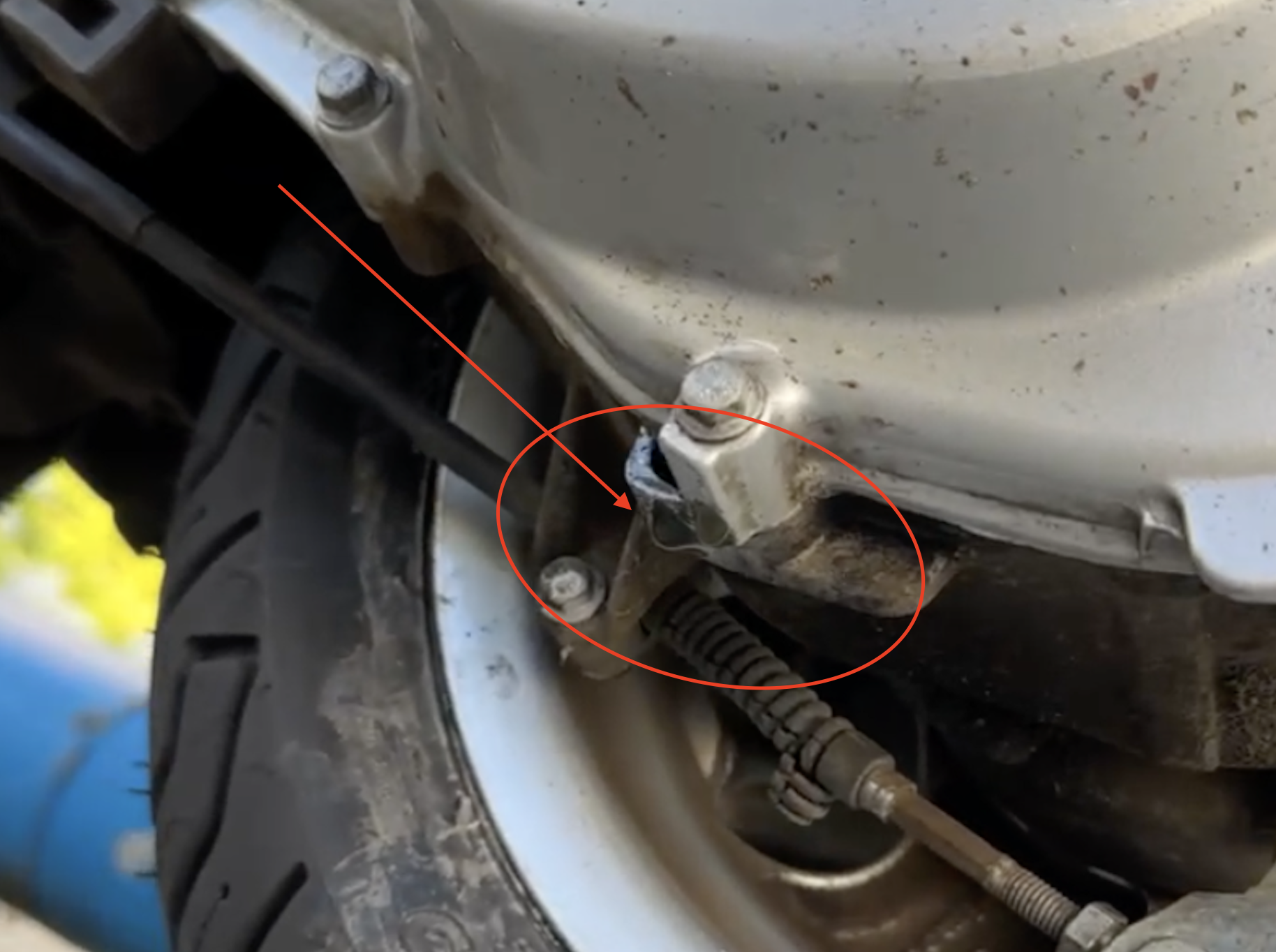 Here you can clearly see the drop forming