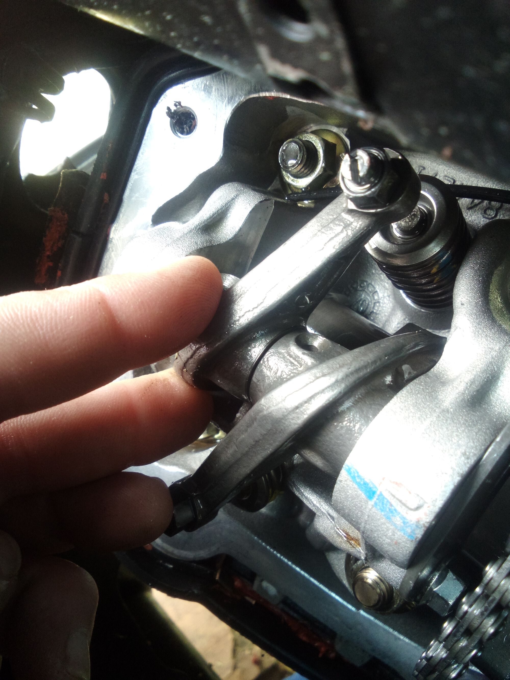 Wtf loose rocker arm