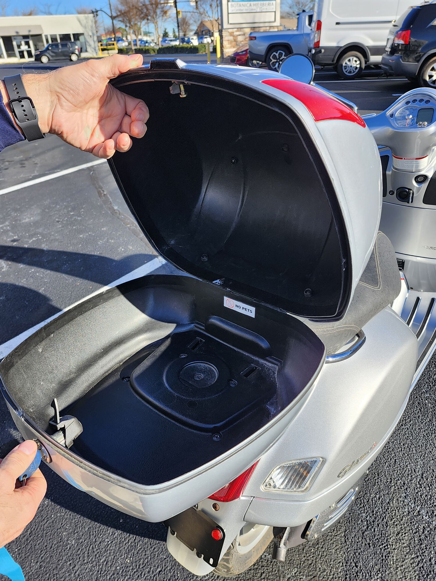 Forum member supplied image with no explanatory text