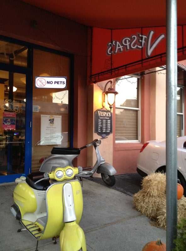 Modern Vespa Vespa Restaurant in Edgewater, NJ