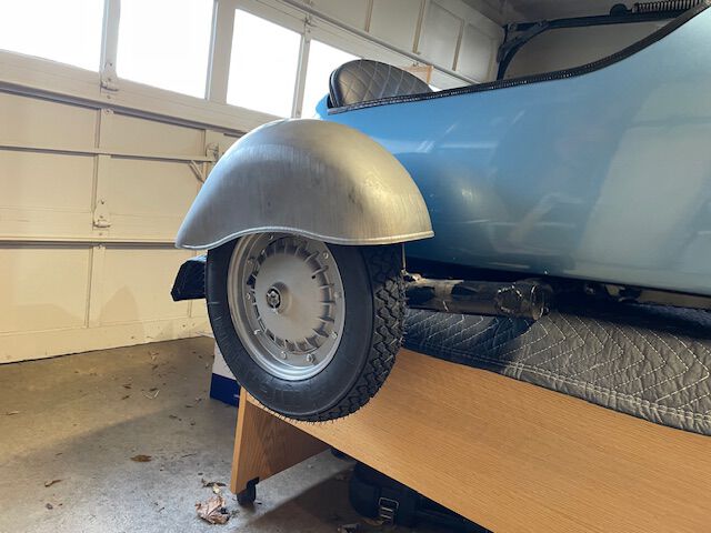 Tub on frame