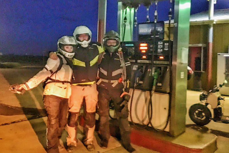 Yeah, we're getting near the longest days of the year and yet we're riding at night.... 
 Cannonball!