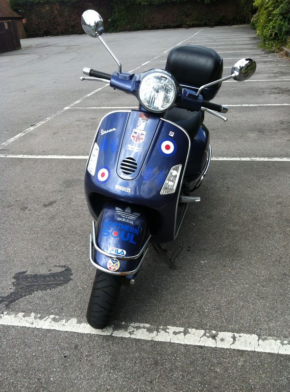 Modern Vespa : Beautiful Vespa pictures - post yours