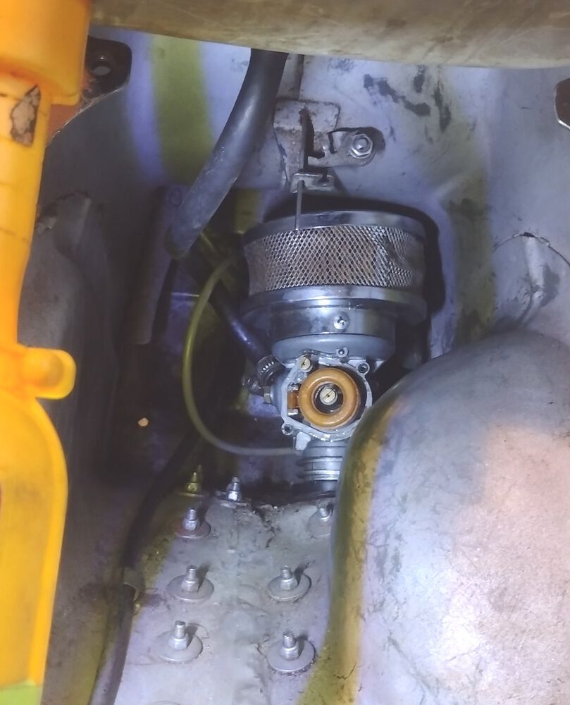 Yes, carb is upsidedown here. So much hassle to remove filter to remove the carb just to swap the main jet, then reverse it all! Why not just do it right in the bike after loosening clamp and turning carb 180 degrees?