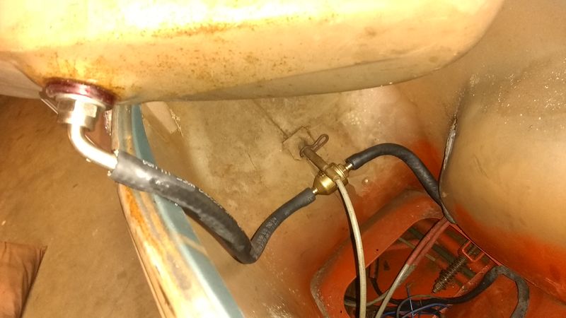 Tire valve stem to the rescue, no solder & no leaks