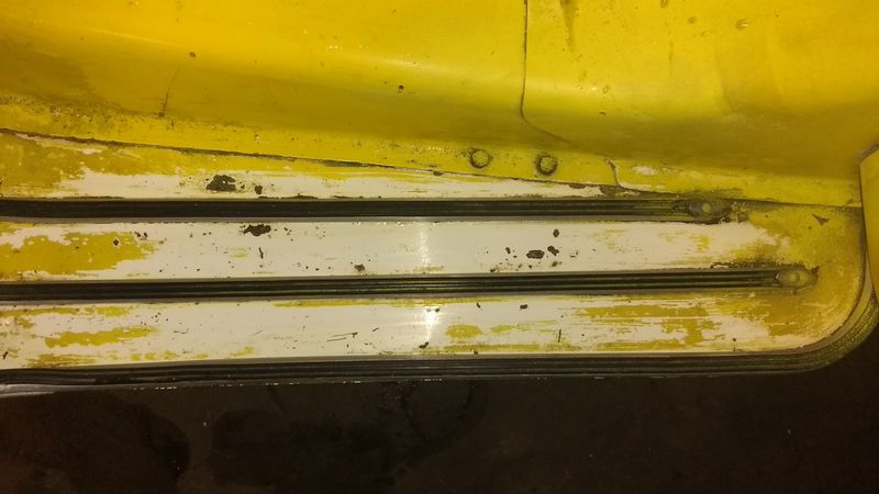 5 more minutes
nice floor trim, same on other side