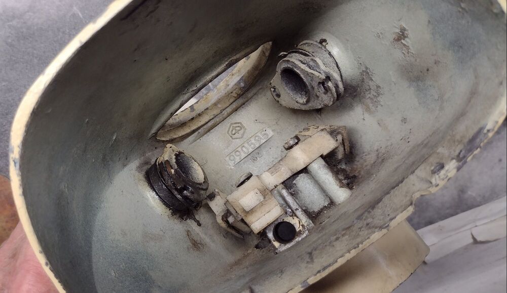 You can see the Piaggio logo cast inside. 
I suspect that most of DanMotors tooling was made in Italy.