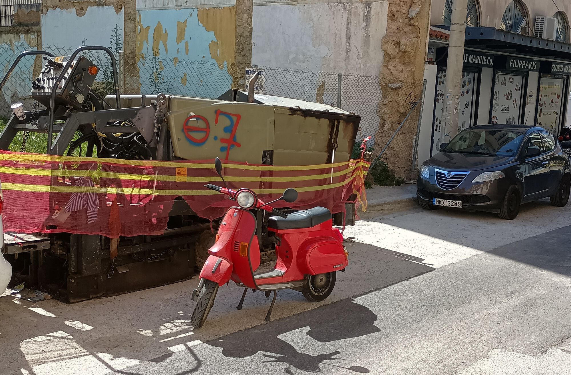 Nope, some kinda compact asphalt paving machine.