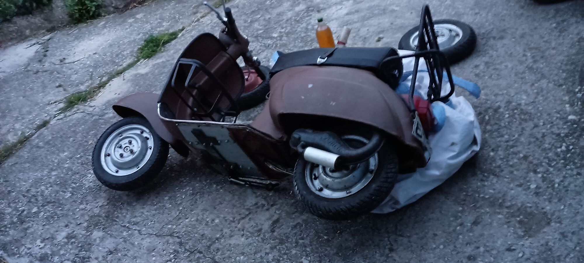 Flat rear tire when I got here late Wednesday afternoon.