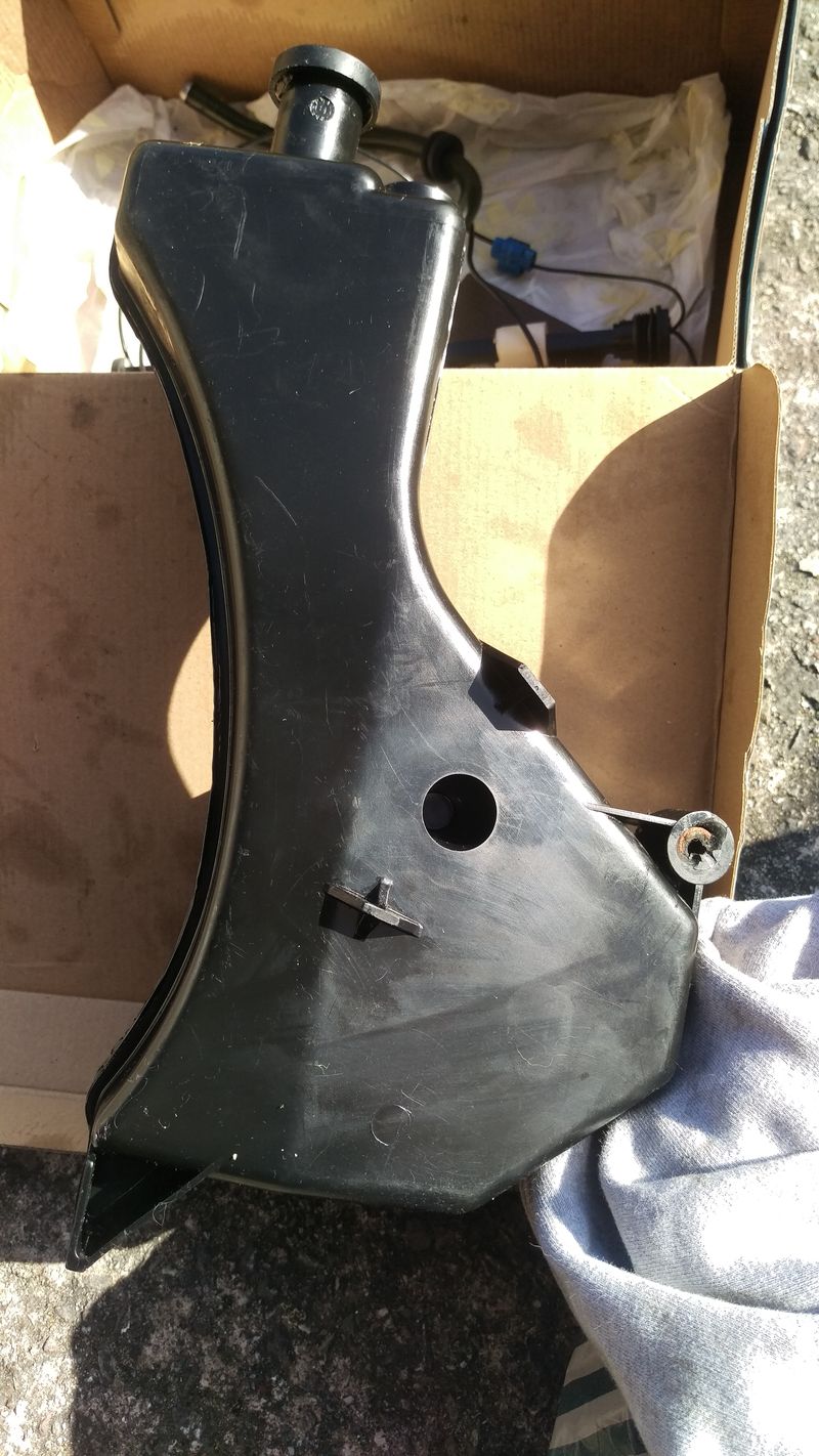 Modern Vespa Plastic oil tank repair