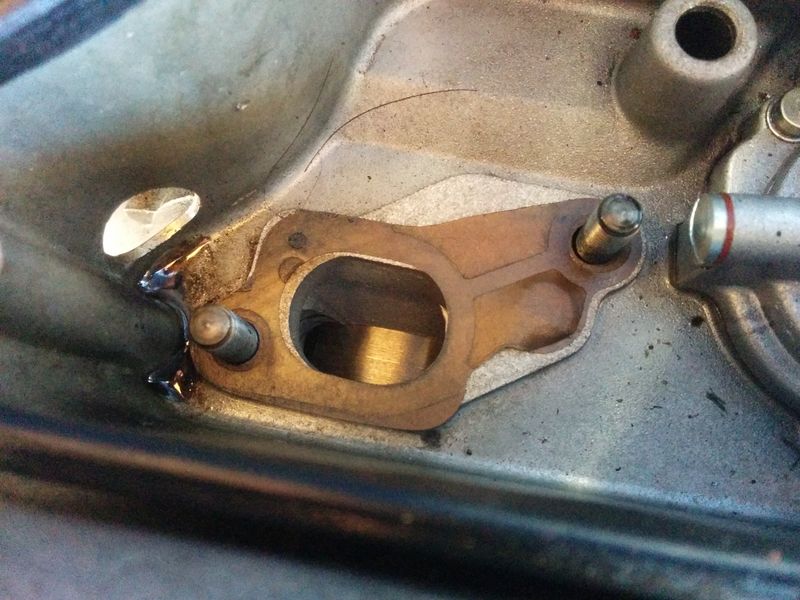 see that? no hole for the autolube, should be top left