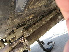 The crash bar and mounting bar seperated from the under carriage.