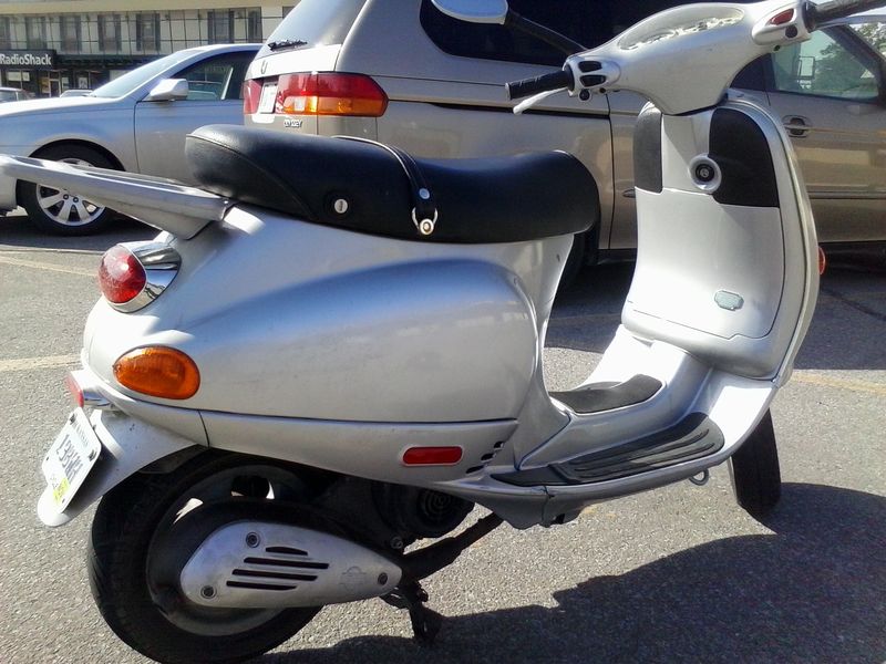 Modern Vespa FOR SALE 2004 ET4 south central Kansas.