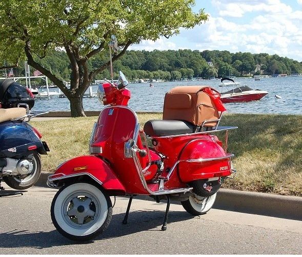 Vespa Back Rider Modern Vespa : Backrest: Another idea