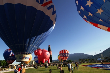 parting shot of most of the balloons there.