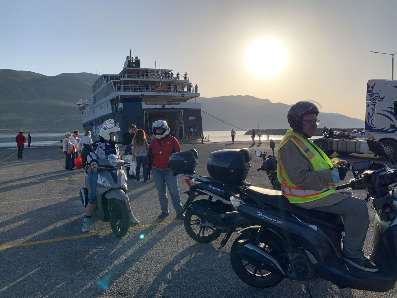 Scooter riding in Greece, club found through MV.