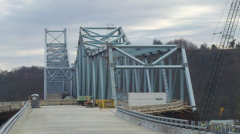 You can see the ramp leading to the original span, currently in use.