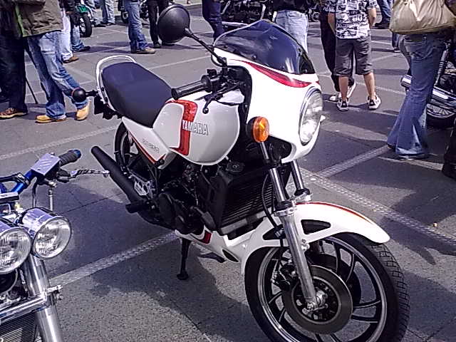 Yamaha RD 250 same as my 1st "real" bike lol