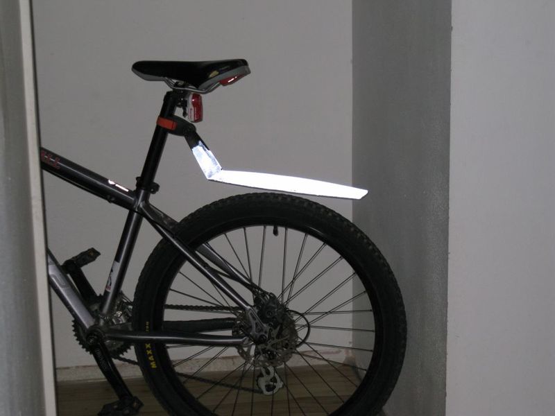 rear black mudguard given a few coats